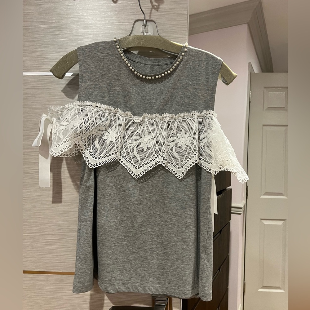 Beautiful grey with white top.